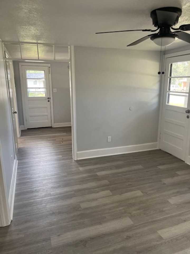 2310 Willingham Dr - Photo 3 of 5