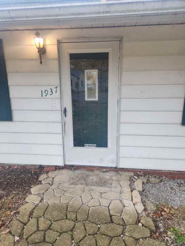 1937 Aberdeen Rd - Photo 3 of 20