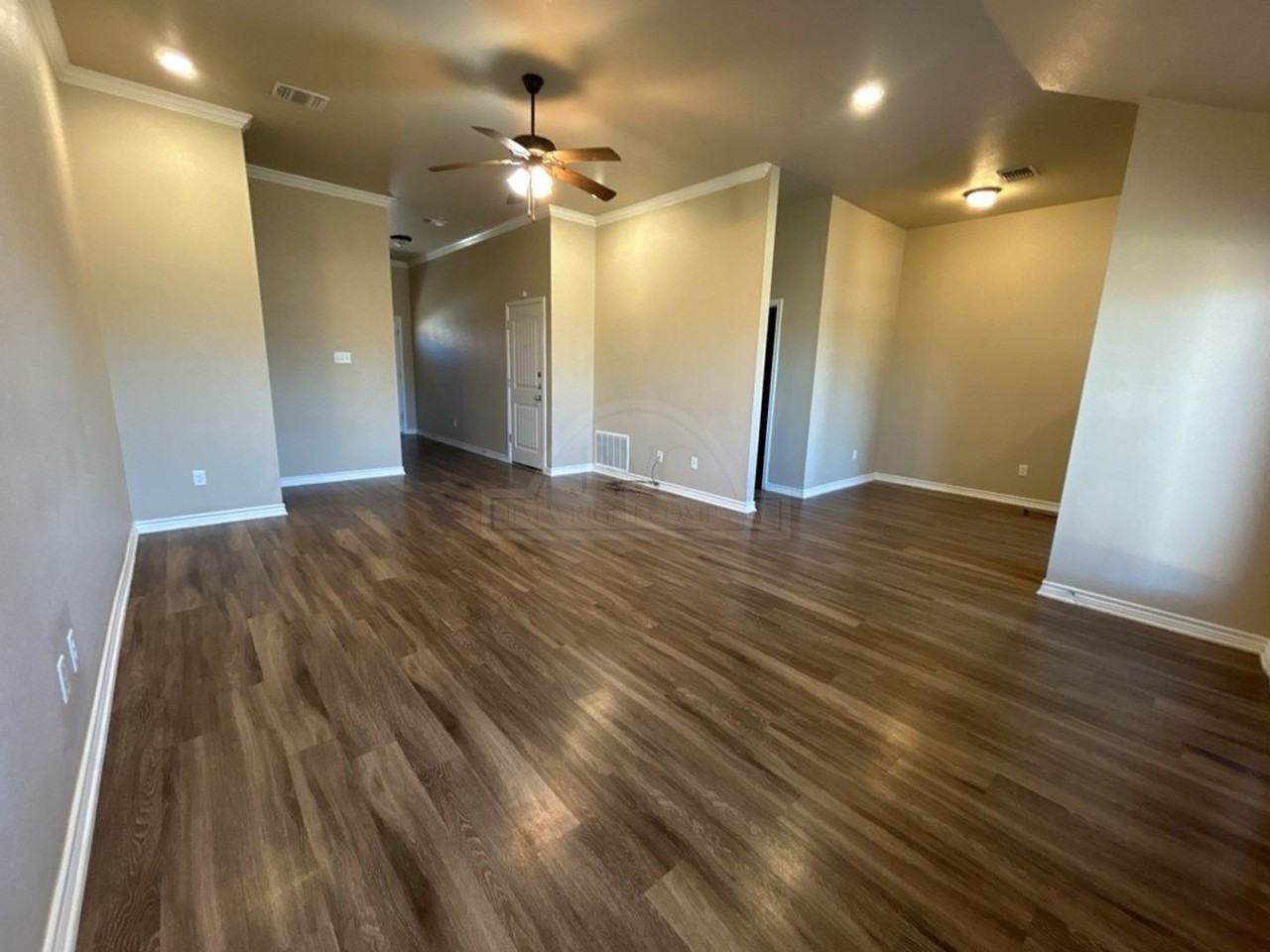 2109 Martin Luther King Jr Blvd - Photo 4 of 29