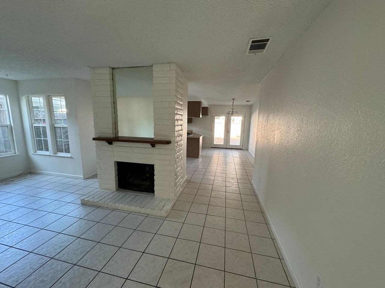 7638 Plaid Cir - Photo 2 of 7