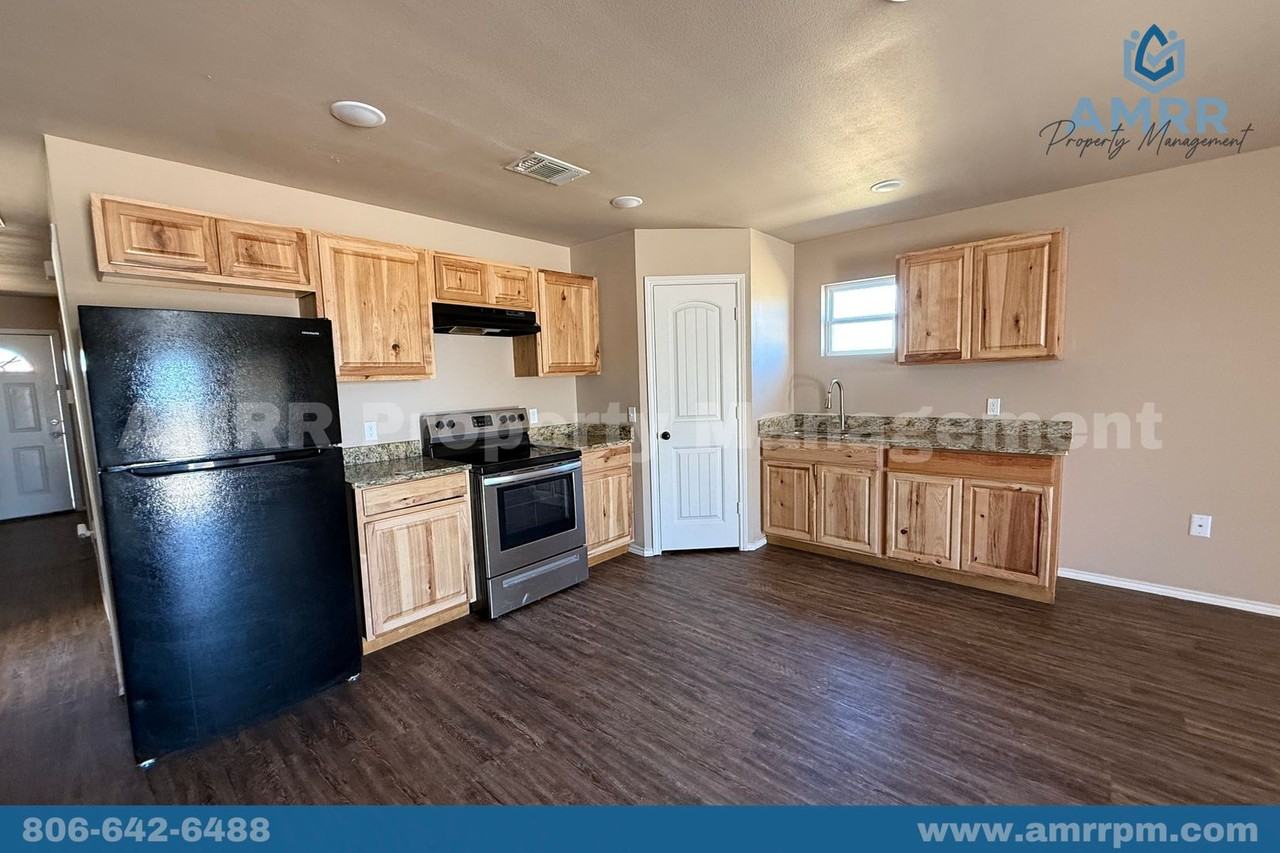 3128 E Cornell St - Photo 2 of 15