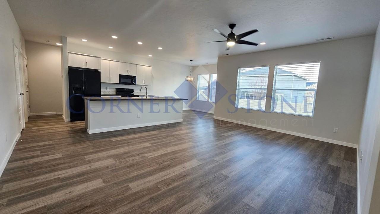 3540 W Devotion Dr - Photo 3 of 20