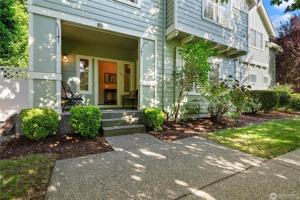 featured image of 4933 Bering St