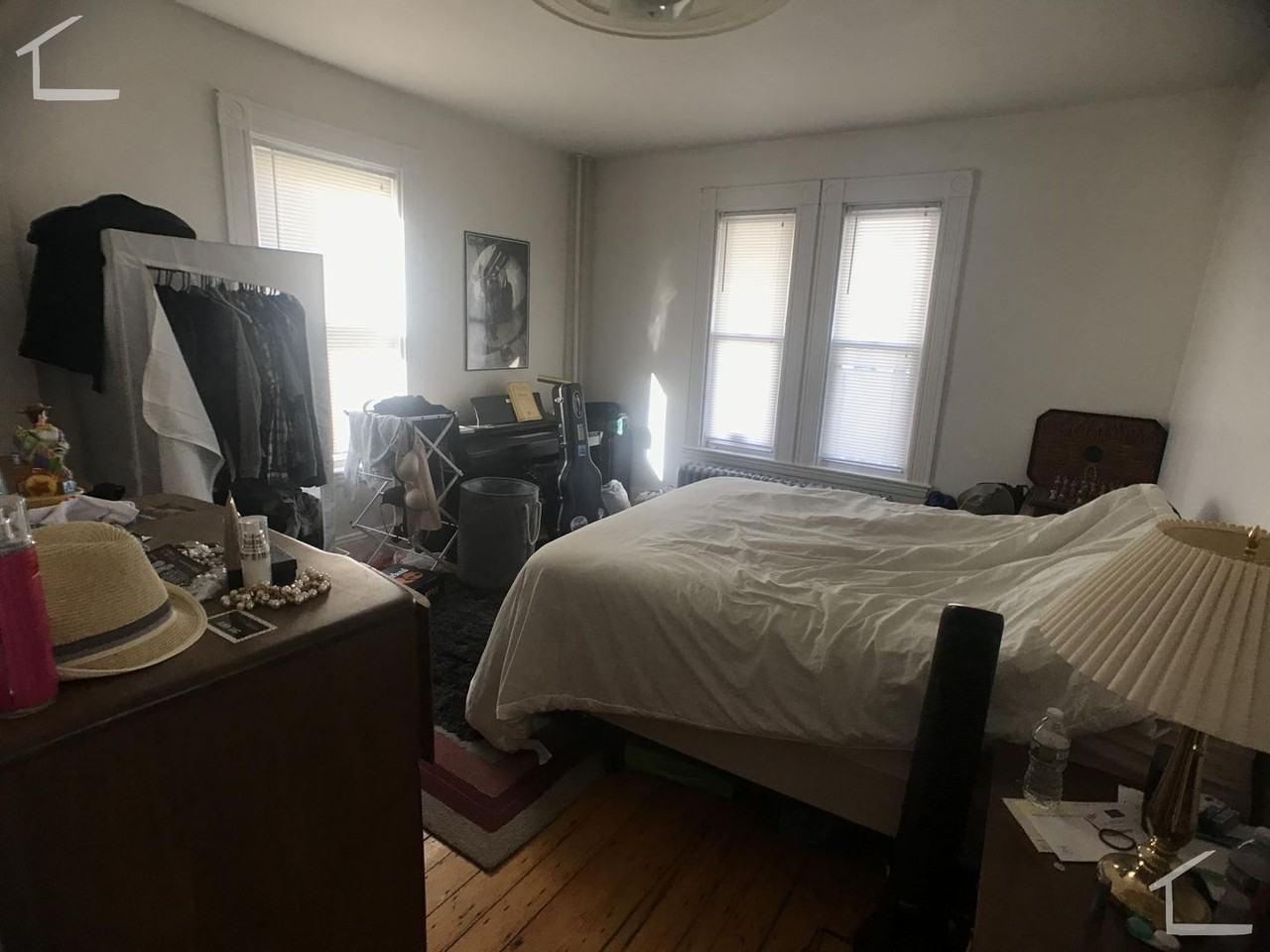 22 Pratt St - Photo 4 of 8