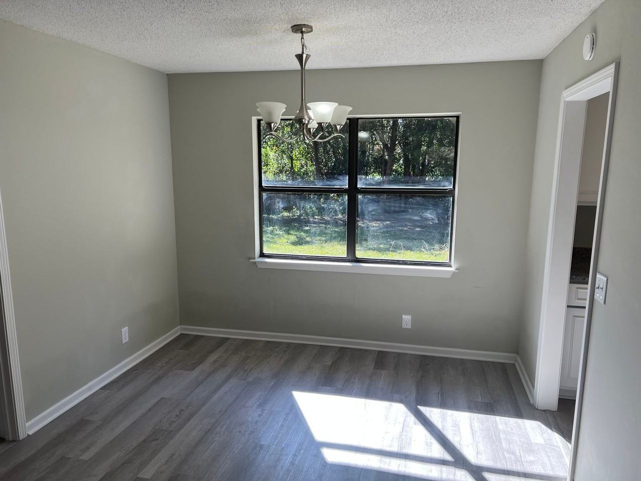 140 Quail Run - Photo 4 of 13