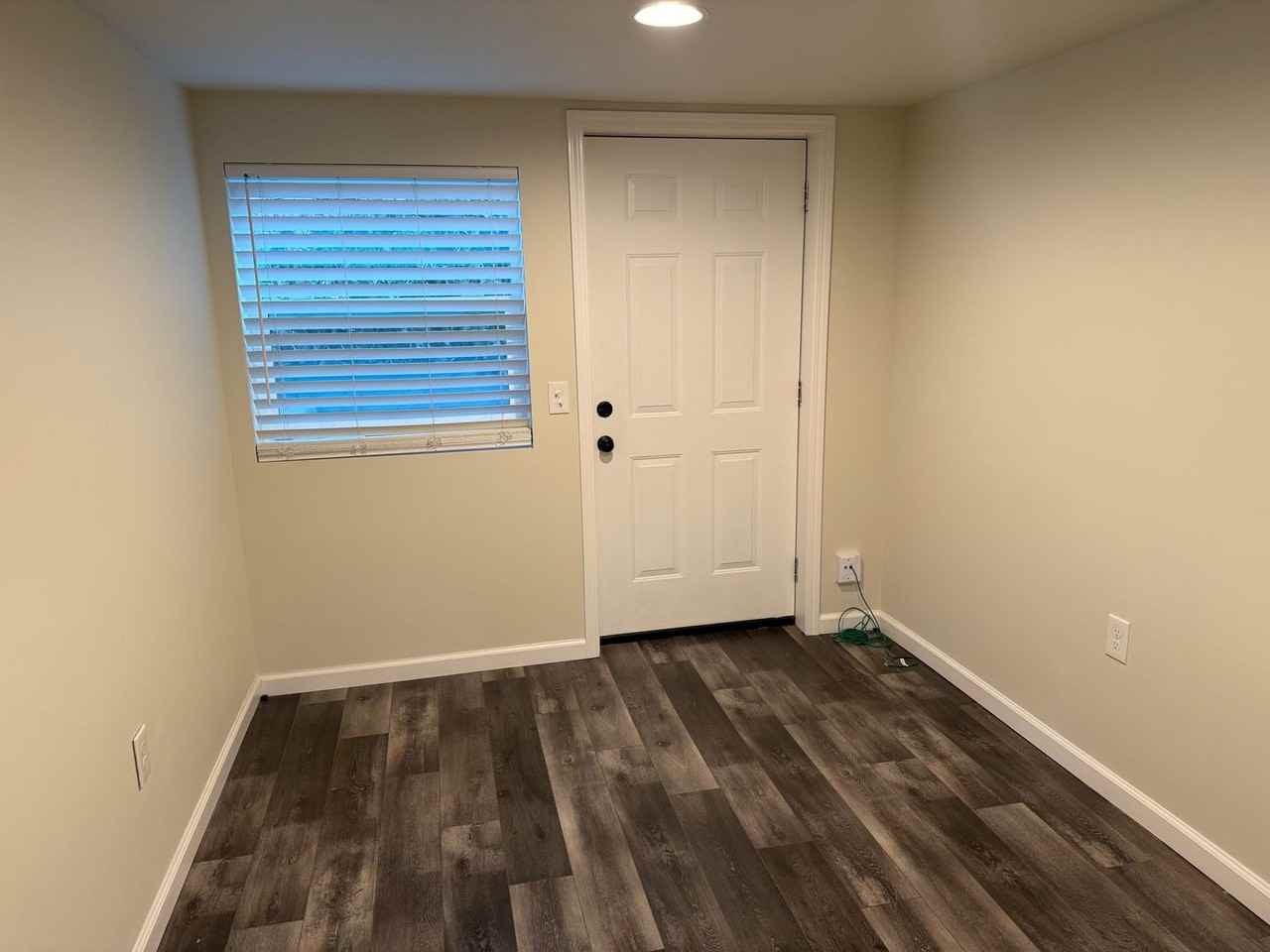 584 Summit Dr - Photo 3 of 20