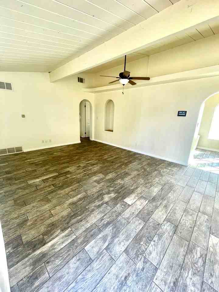 72675 Sullivan Rd - Photo 3 of 11