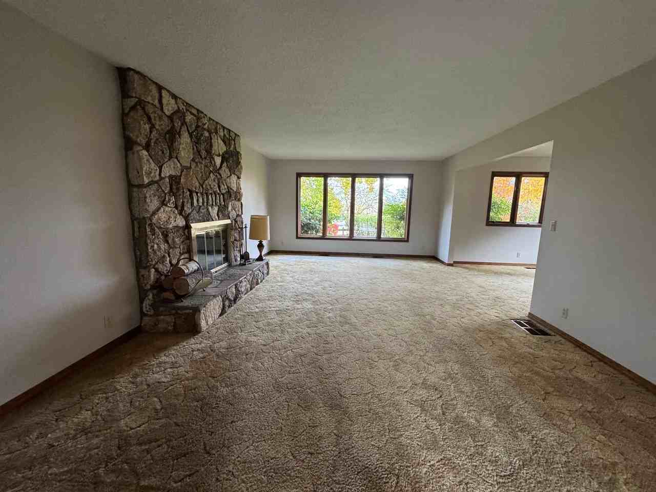 21635 Sw Elwert Rd - Photo 2 of 16