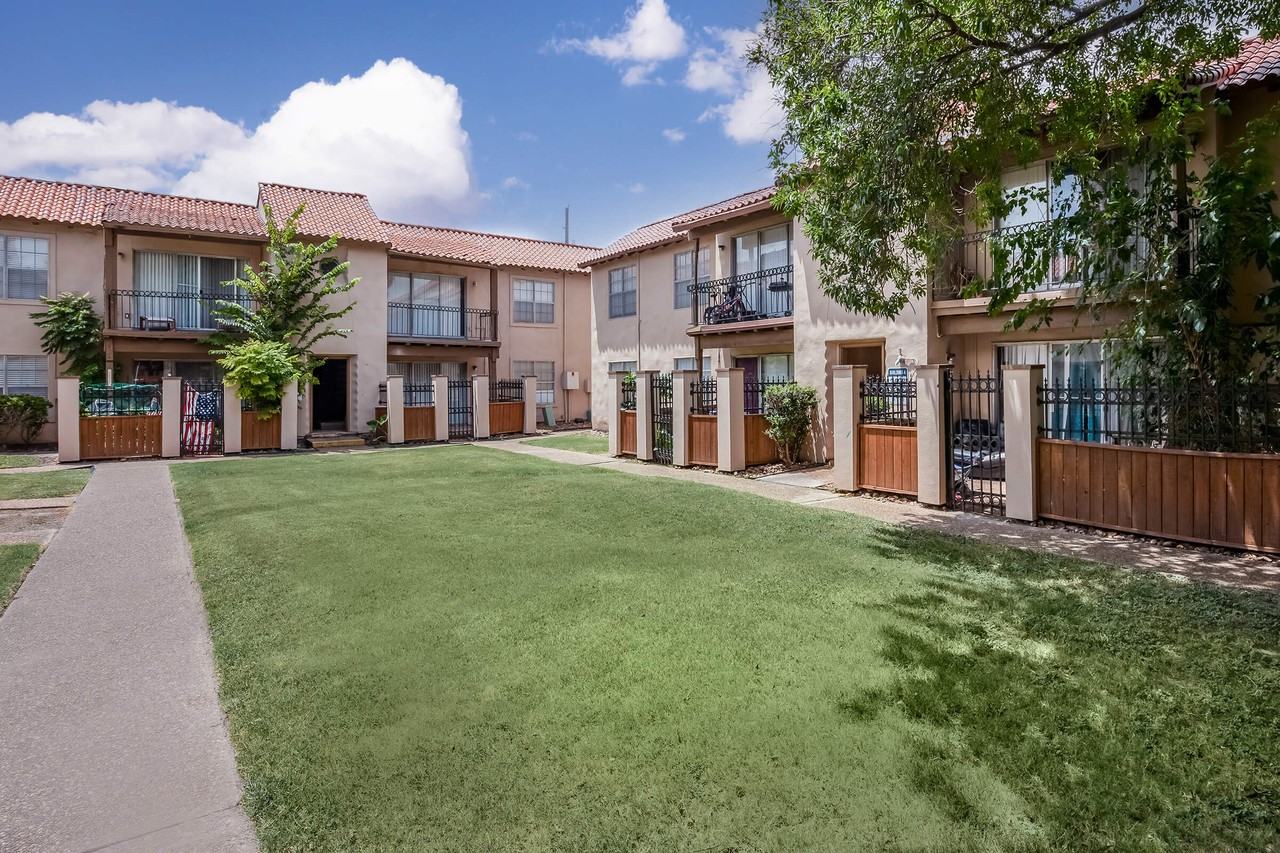 6434 Ella Lee Ln - Photo 3 of 16