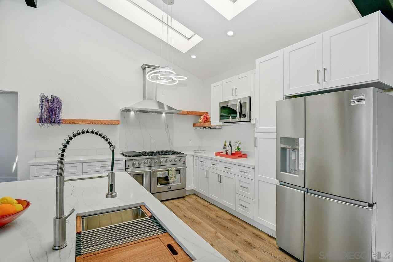 1935 Nautilus St - Photo 2 of 2