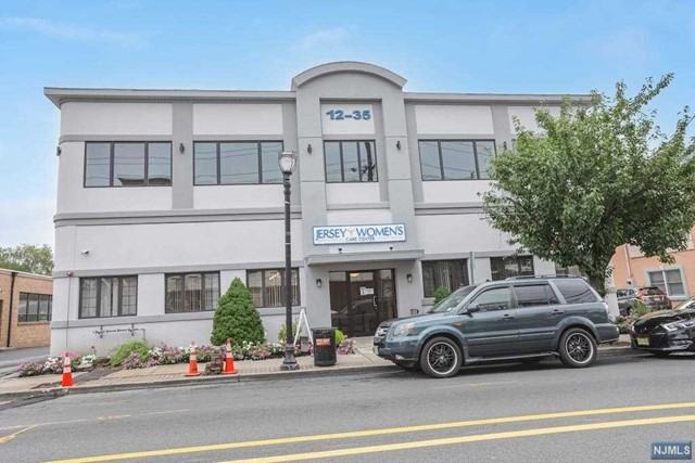 12-35 River Rd Unit 2b - Photo 2 of 14