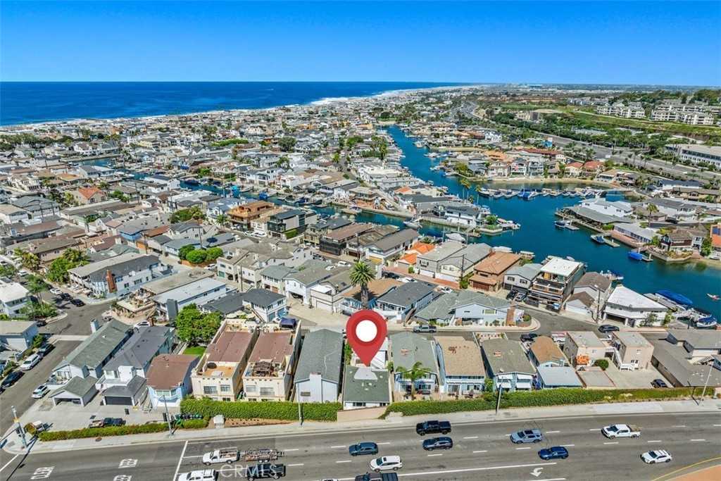 612 Clubhouse Ave - Photo 2 of 13