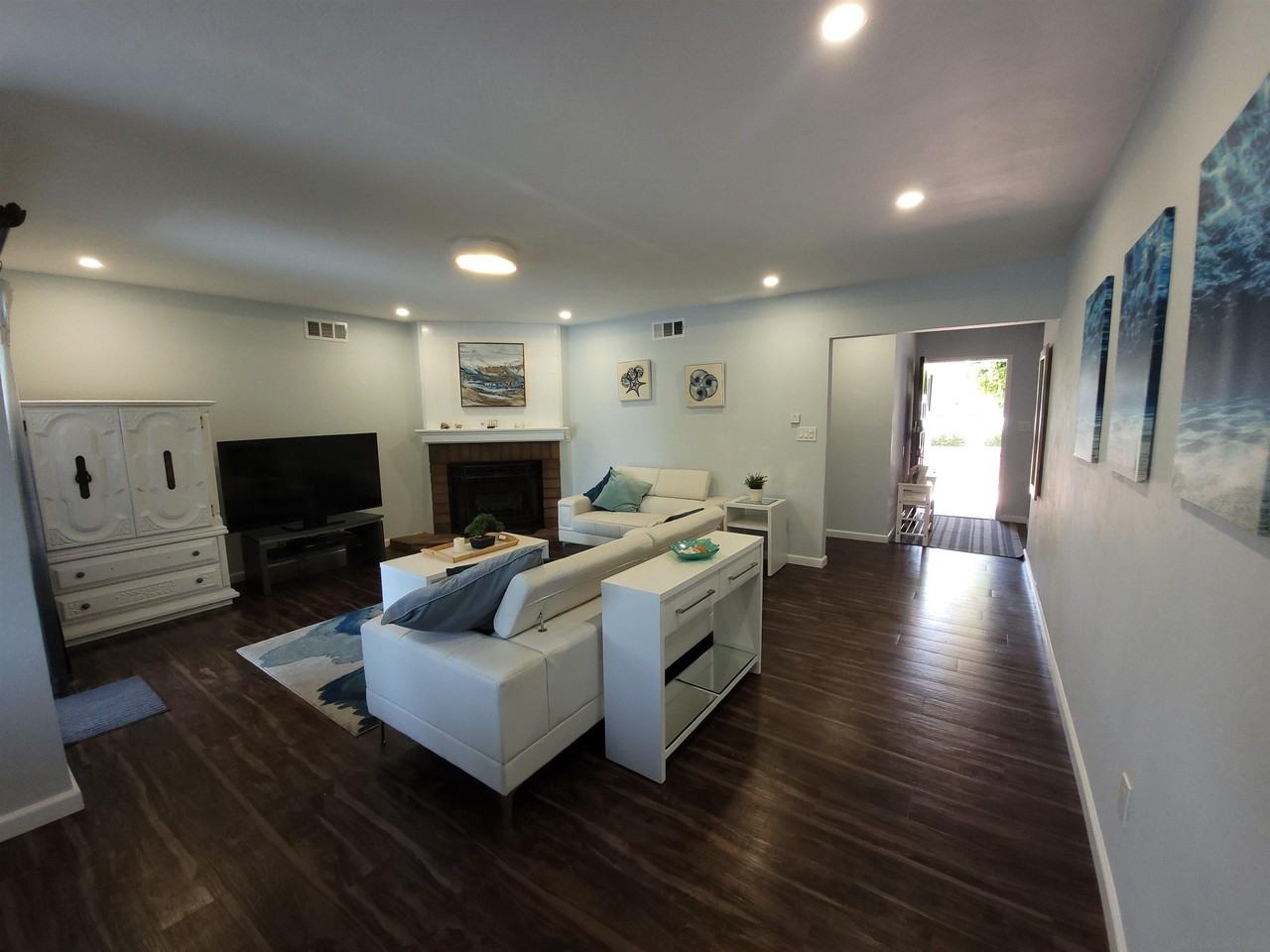 957 Tarento Dr - Photo 3 of 21