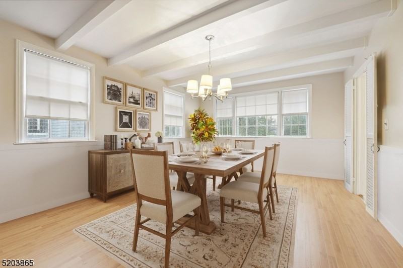 23 Crestwood Dr - Photo 3 of 7