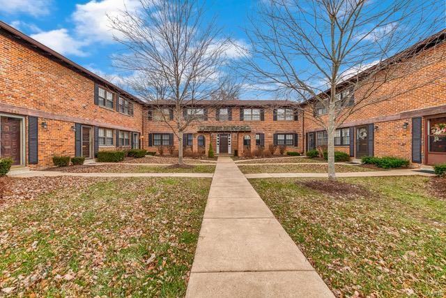 7947 Royal Arms Ct - Photo 2 of 14