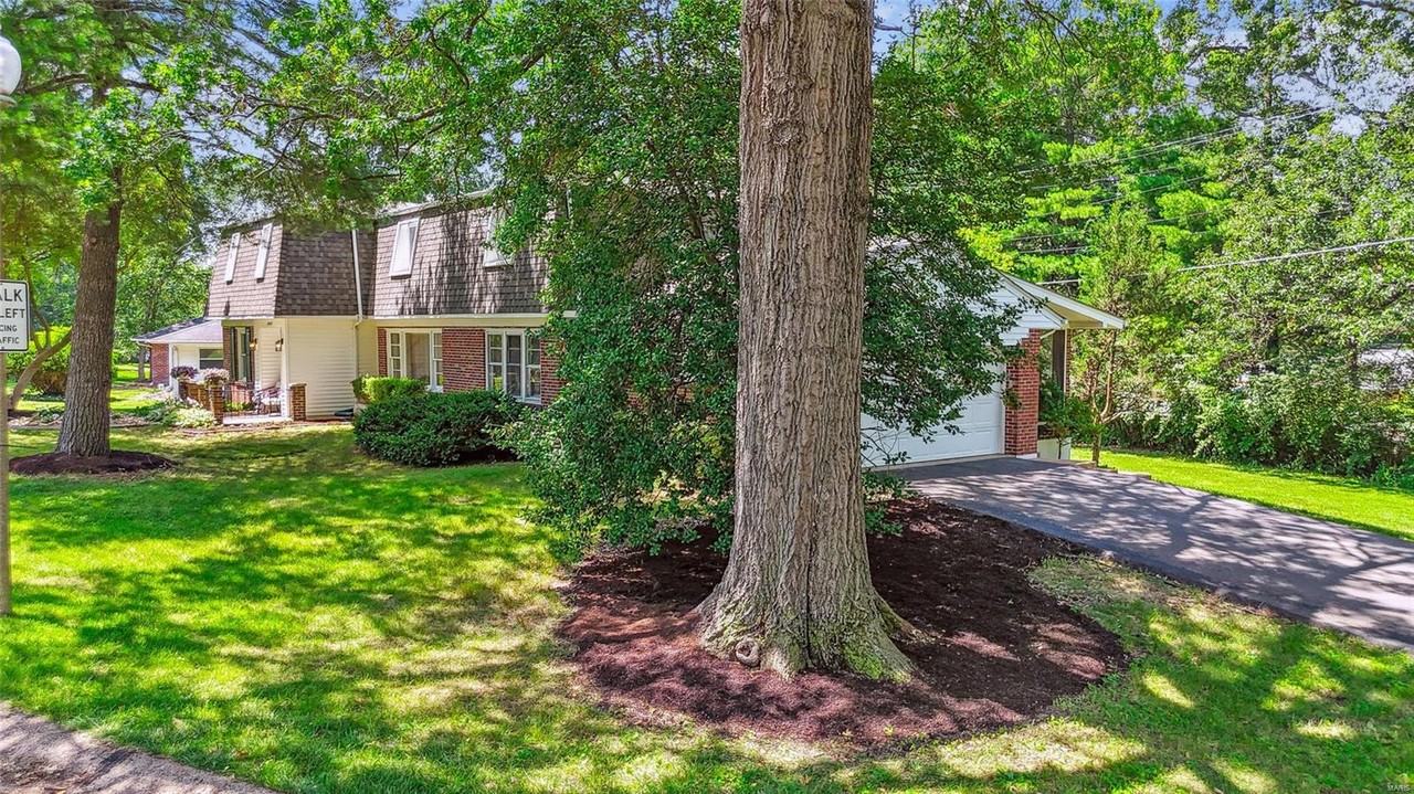 605 Langton Dr - Photo 3 of 50