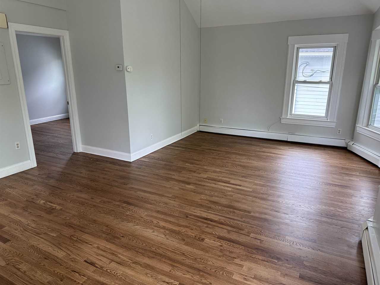 254 Everett Ave Unit 2 - Photo 3 of 36