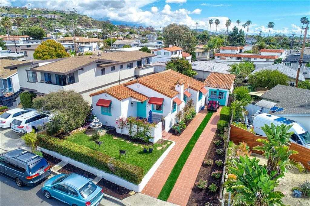 233 Avenida Rosa - Photo 3 of 18