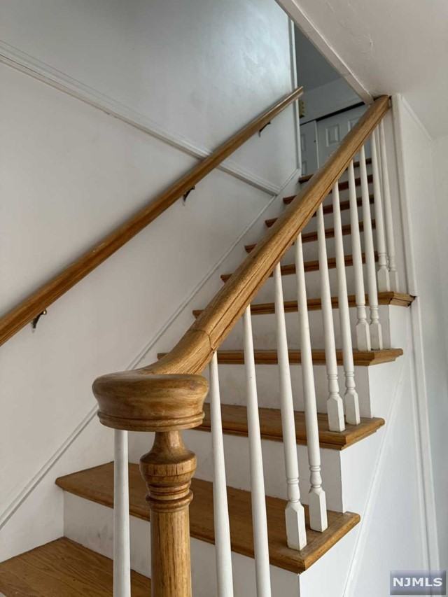 438 E 54th St - Photo 2 of 14