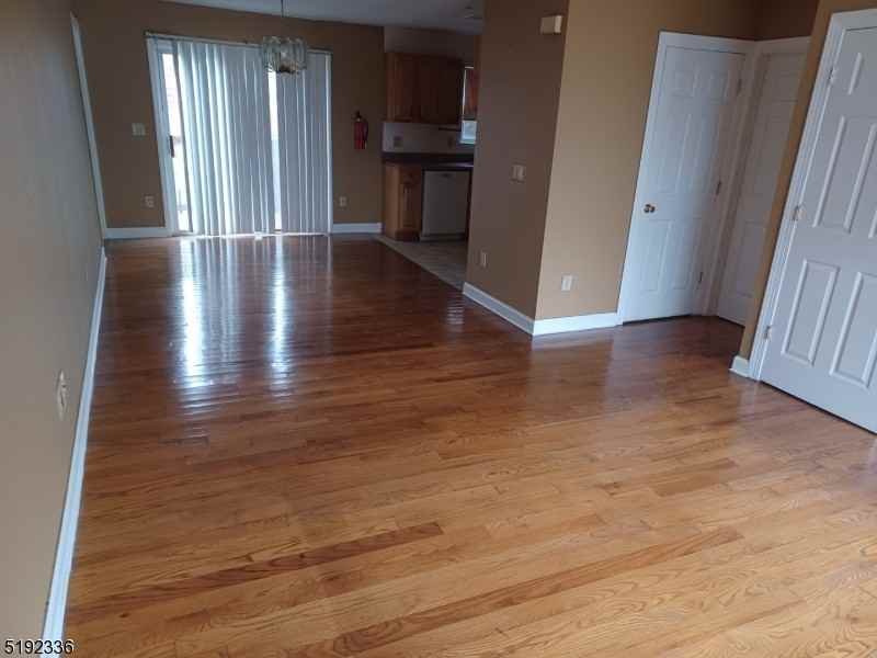 349 Carnegie Pl - Photo 2 of 9