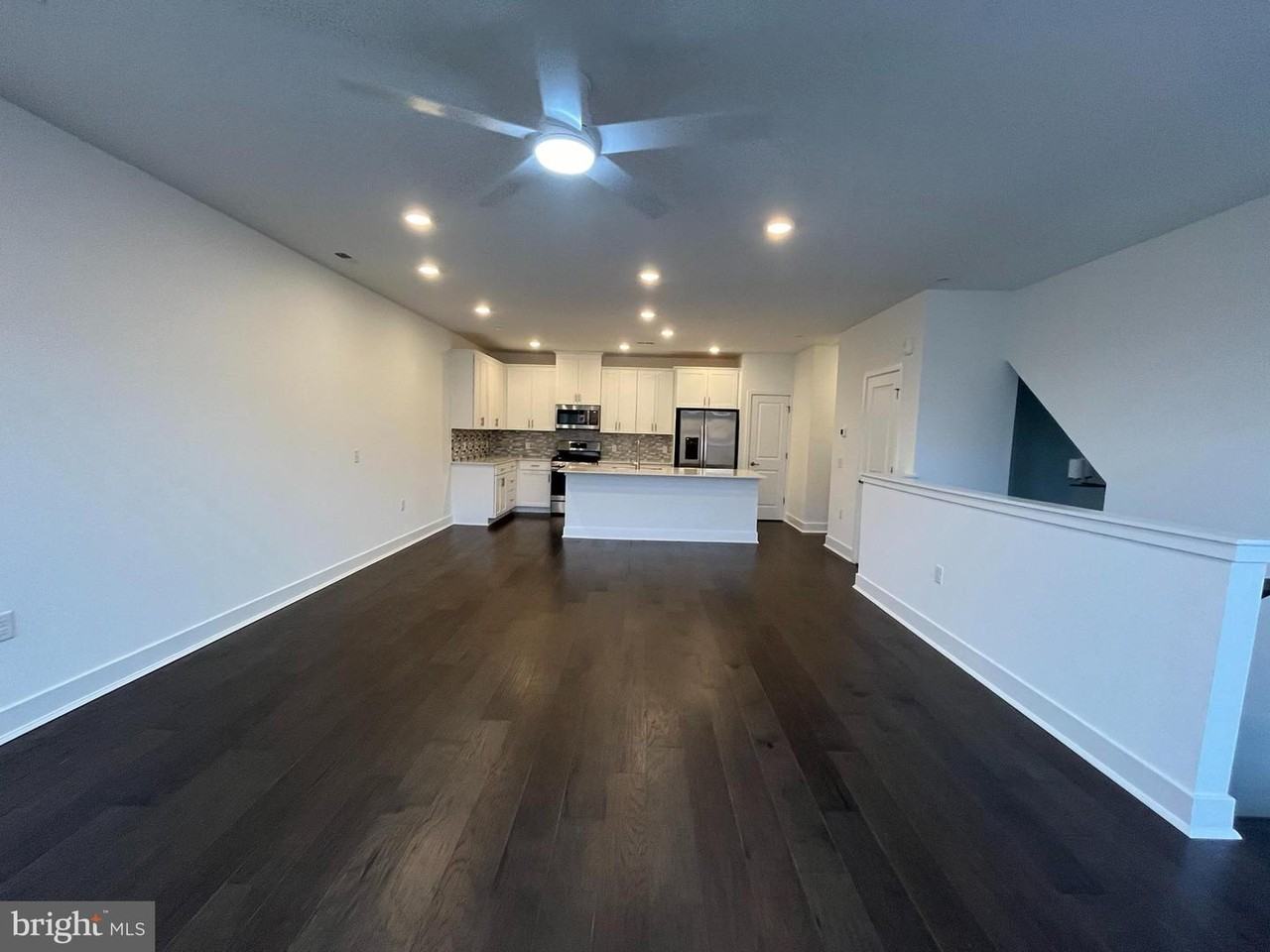 283 Aaron Truehart Way - Photo 2 of 34