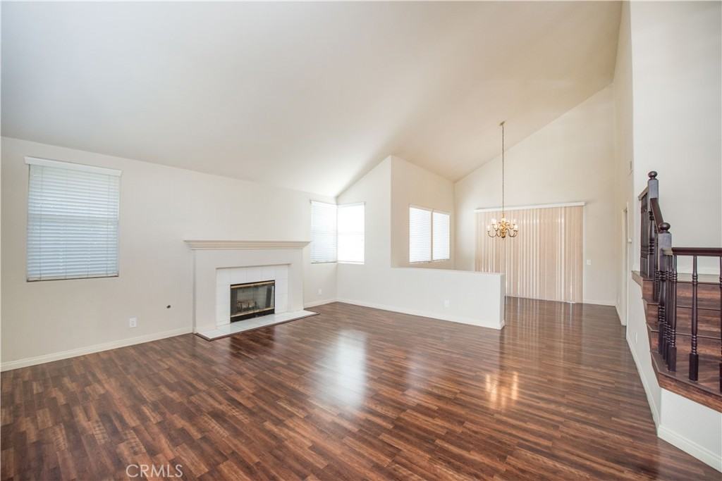 28010 Blackberry Way - Photo 3 of 42