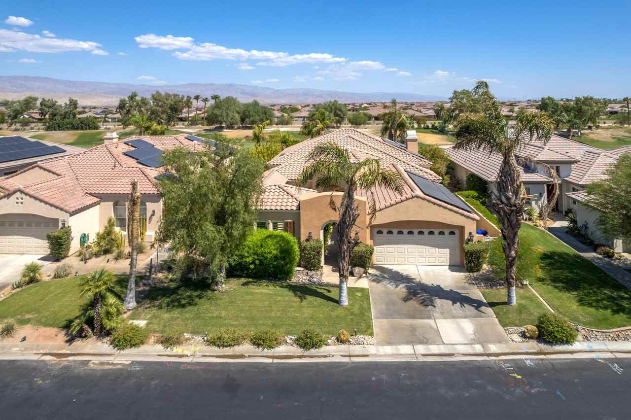 32 Via Bella - Photo 3 of 38