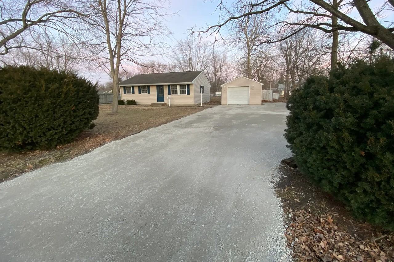 1854 S Commonwealth St - Photo 2 of 17