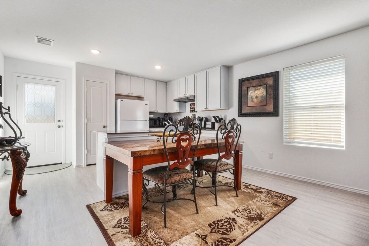 9836 Butte Crk - Photo 6 of 22