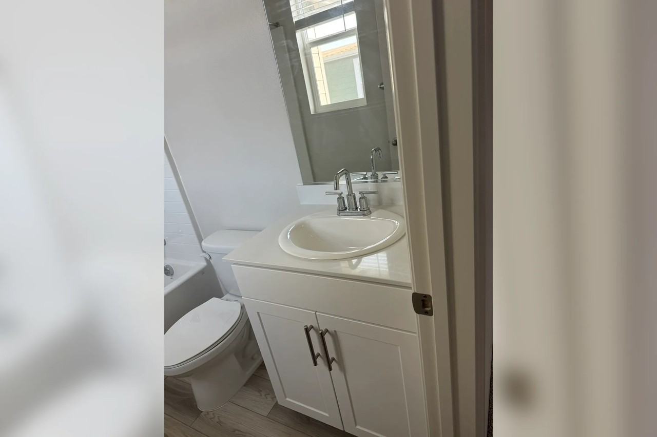 1672 Cayton Loop - Photo 2 of 26