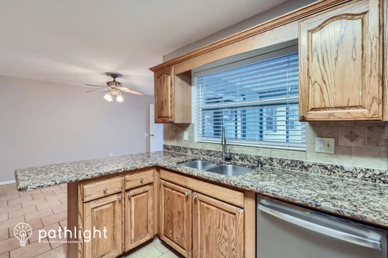 6429 30th Ave N - Photo 3 of 23