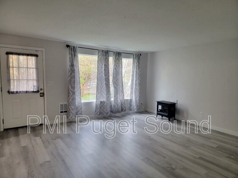 1406 121st St S - Photo 3 of 22