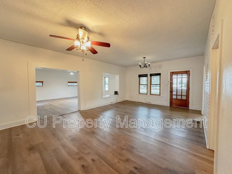116 E Church St - Photo 2 of 20