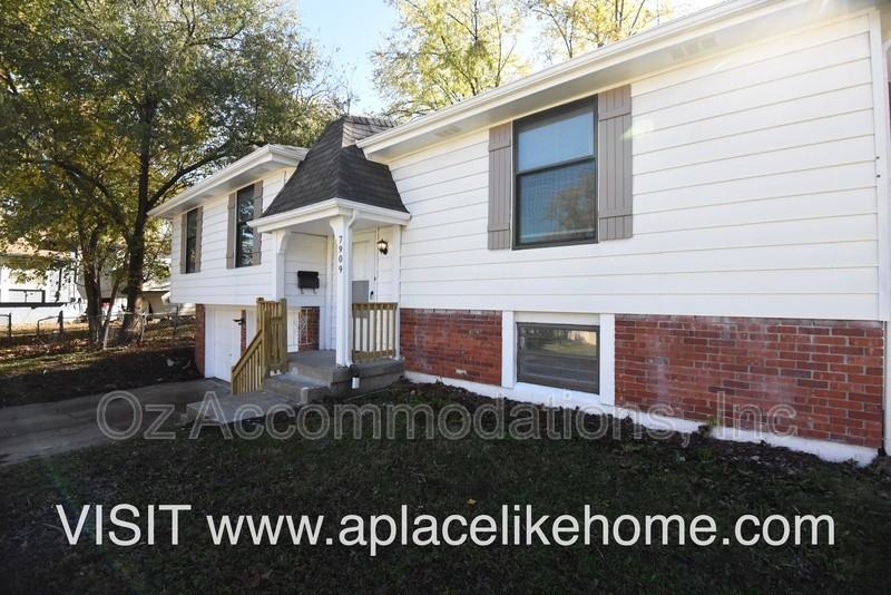 7909 E 104th Ter - Photo 5 of 37