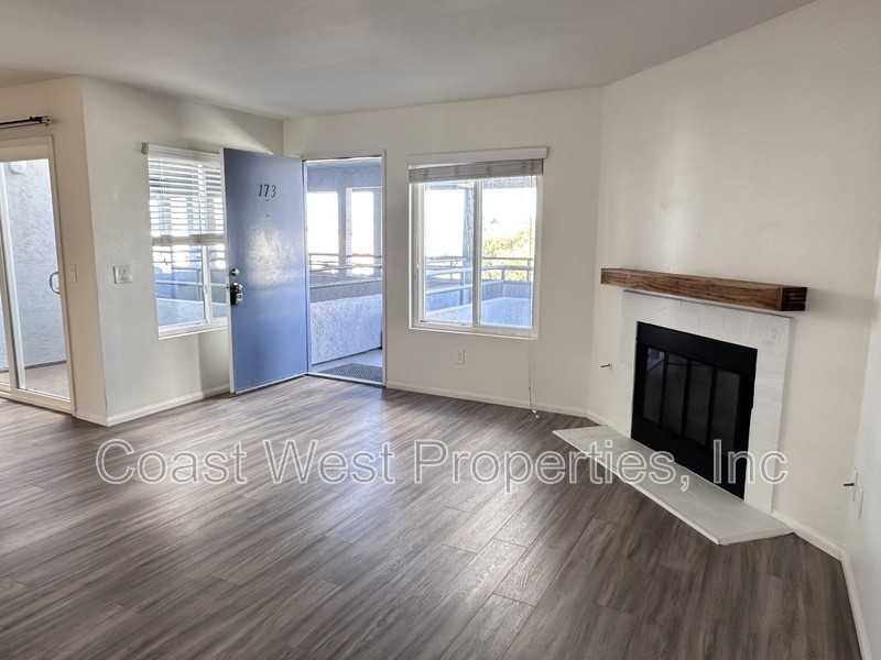 173 Elder Ave - Photo 2 of 29