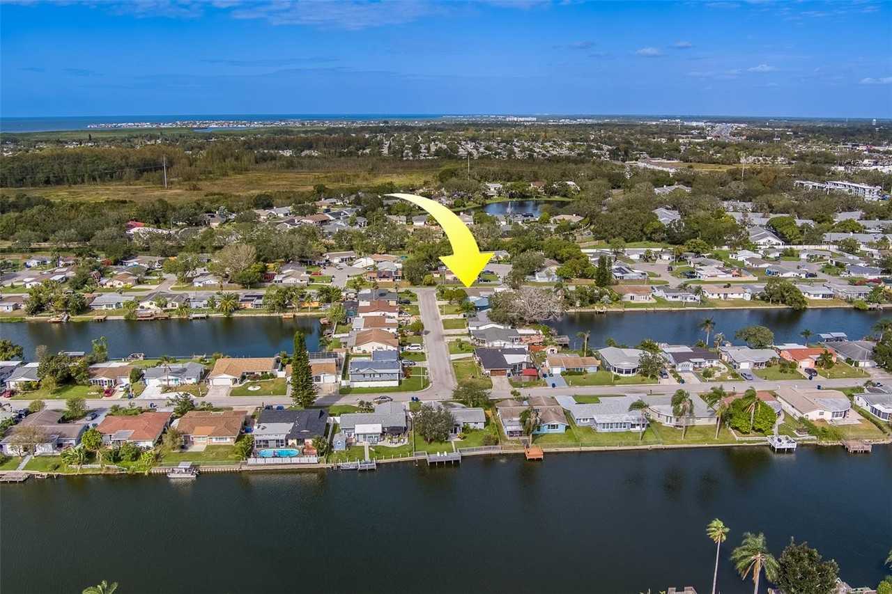 2646 Albion St - Photo 3 of 47