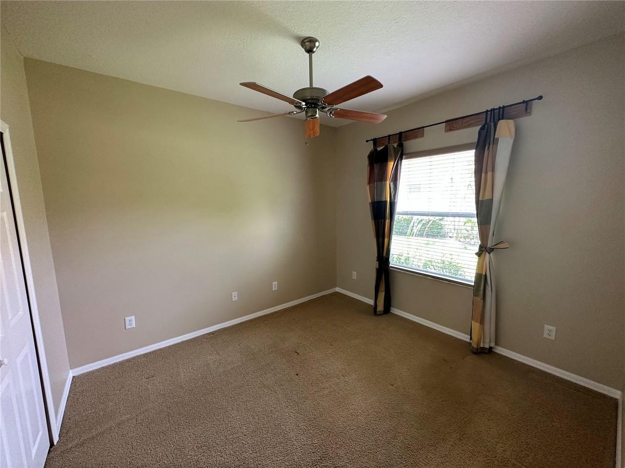10753 Cory Lake Dr - Photo 3 of 20