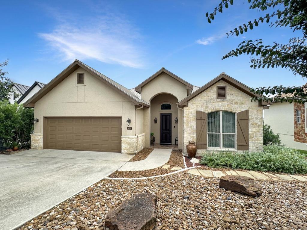 424 Hannah Ln - Photo 2 of 22