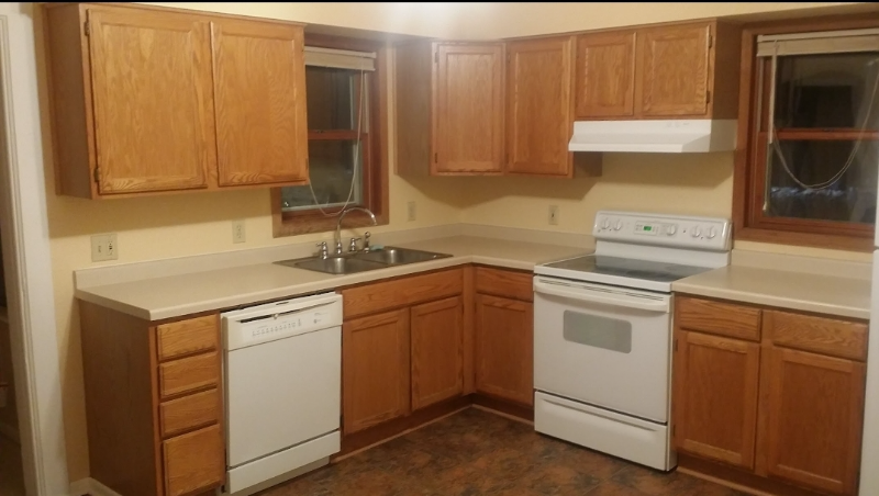 627 3rd Street Northwest #B - Photo 3 of 4