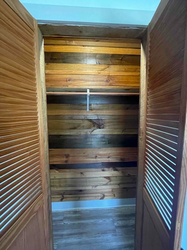 340 Windmill Point Rd - Photo 6 of 17