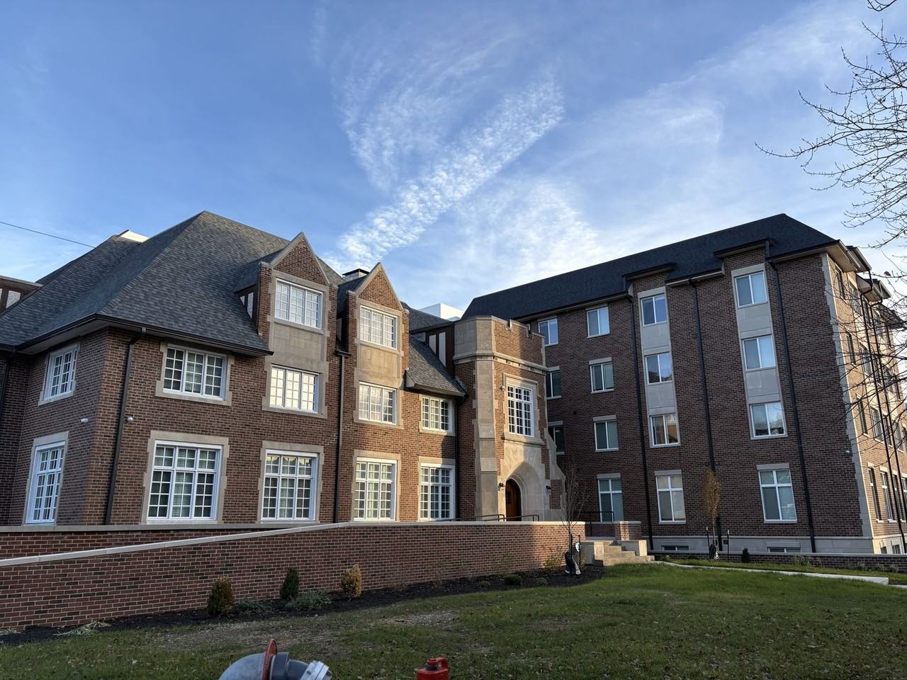 Revive 318 - Photo 4 of 4