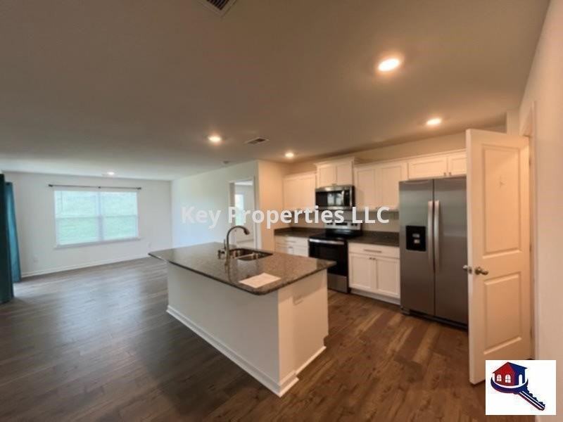 231 Ambernic Way - Photo 3 of 19