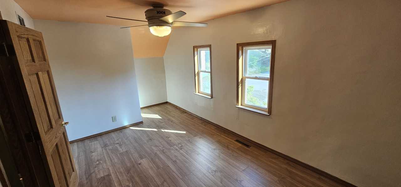 212 Quincy St #NA - Photo 3 of 10