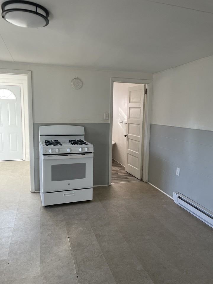 27 Hill St #NA - Photo 2 of 8