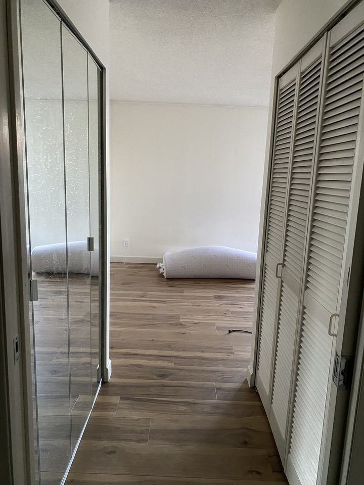 420 Carnarvon Street #1505 - Photo 4 of 14