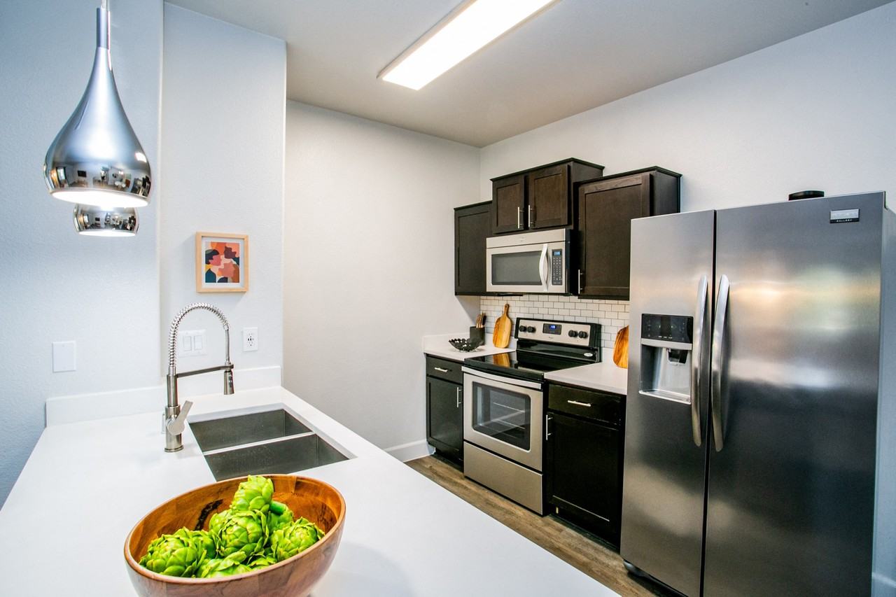 Lyric Apartments - Photo 6 of 24