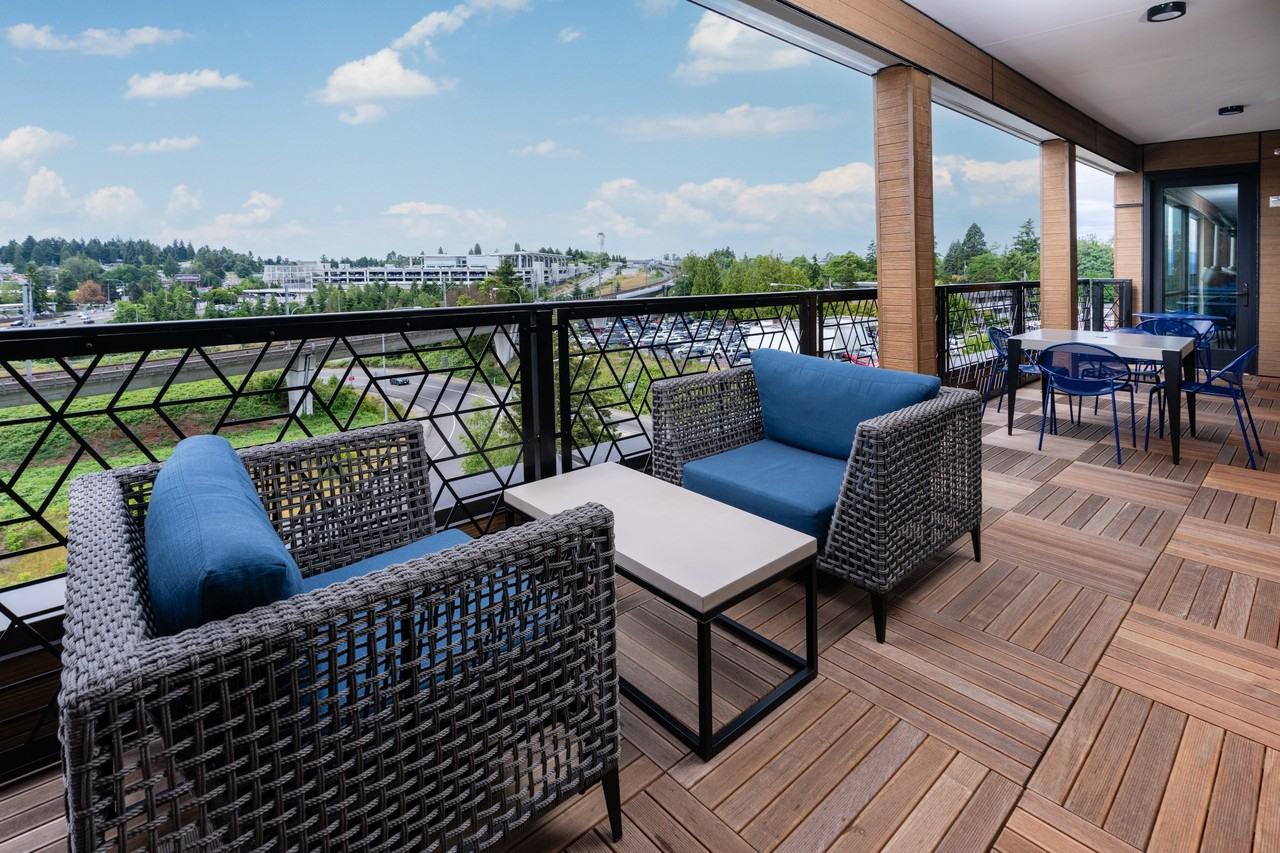 Adara at SeaTac - Photo 3 of 42