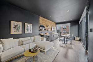 featured image of 367 Orange St