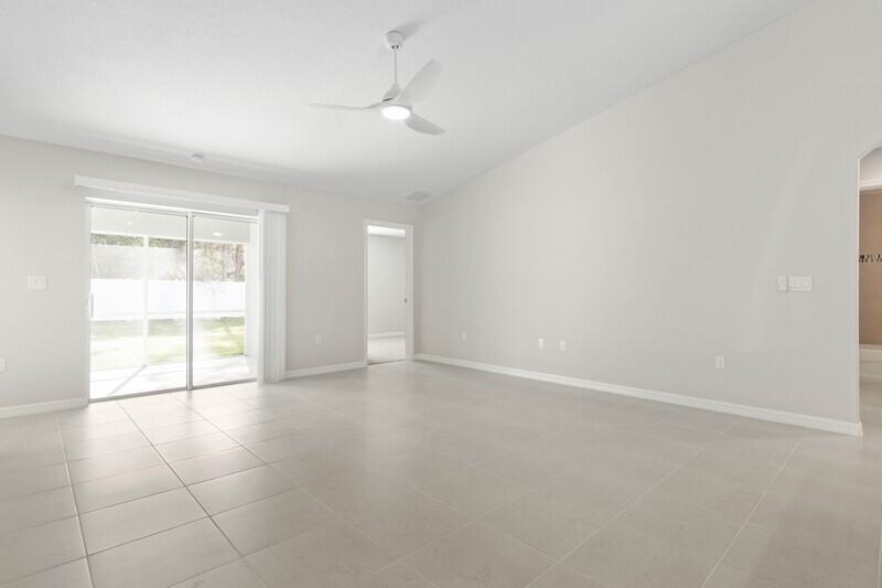 2 Pebble Wood Ln - Photo 7 of 50