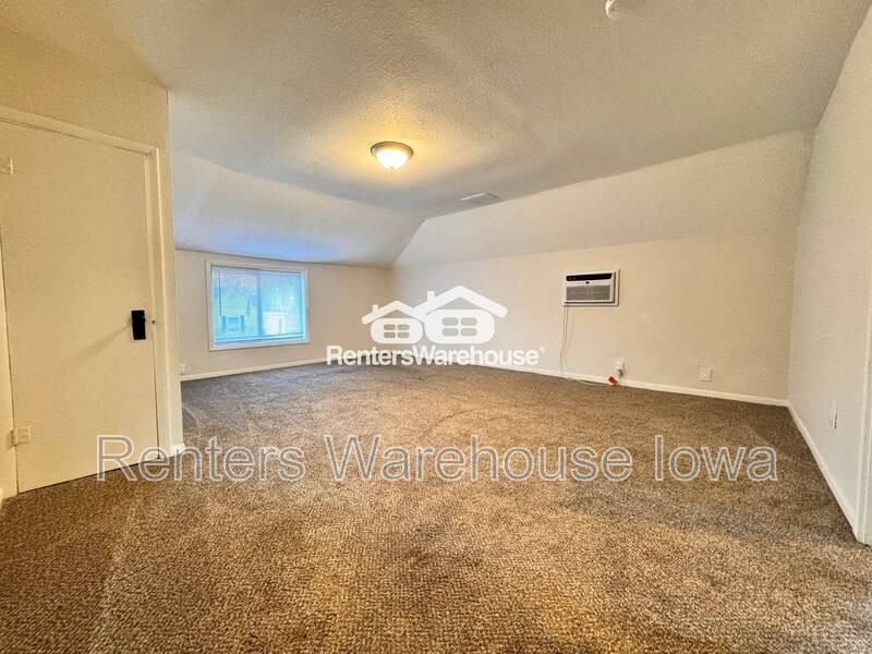 212 N 13th St #4 - Photo 2 of 12